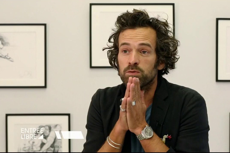 Agnes-Dahan-Studio-ROMAIN-DURIS-PULP-Published-by-Textuel